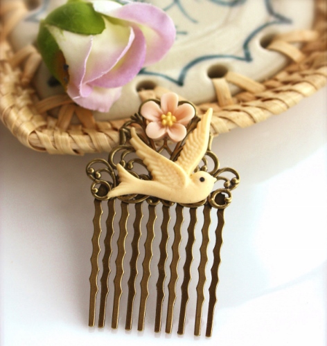 peigne hirondelle (472x500)