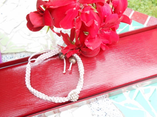 bracelet cancer (500x375)